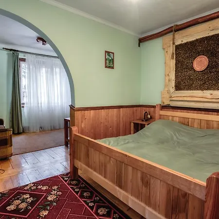 Hotel Vatra *